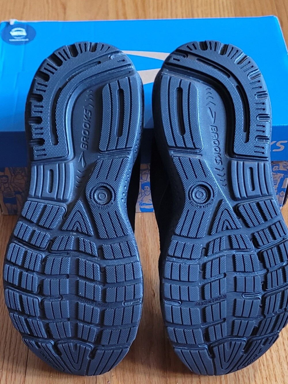 Brooks Ghost 16 Black Running Shoes- NEW with Box (NIB) Size: 7 - Picture 12 of 13